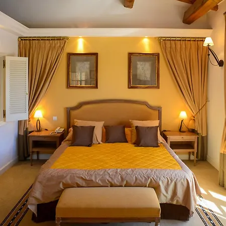 Domaine De L'astragale 5*