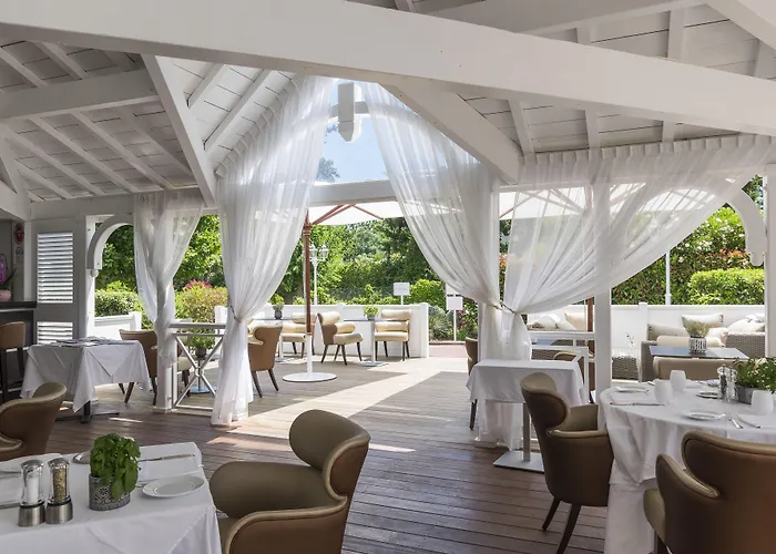 Hotel Le Domaine De L Astragale Saint Tropez Gassin