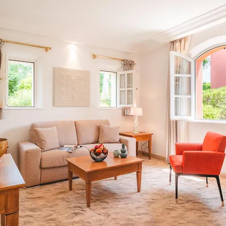 Le Domaine De L Astragale Saint Tropez 5* Gassin